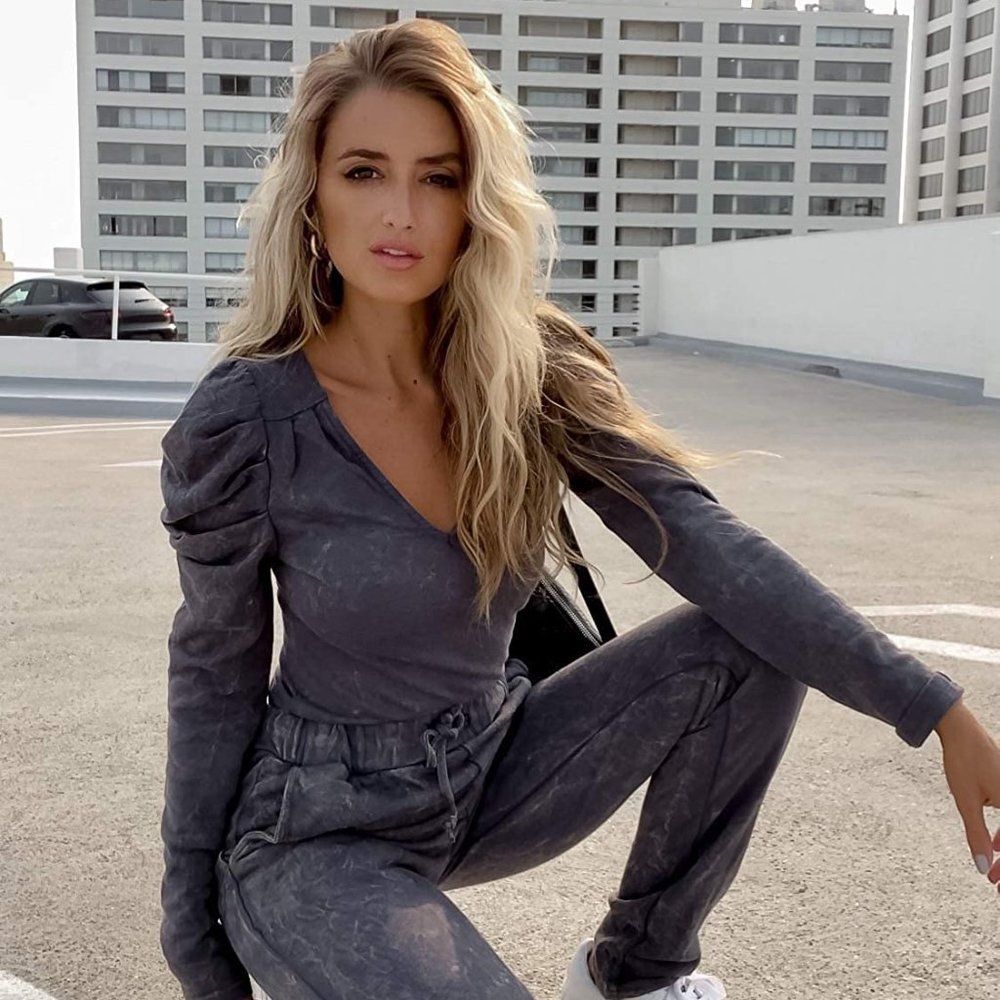 KENDALL + KYLIE V Neck Puff Sleeve Crop Top SMALL